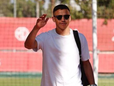Revelan quién sería la nueva pareja de Alexis Sánchez: "Está con ella en Chile"