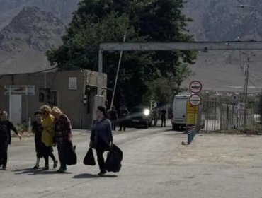 La idea de un cambio de régimen en Irán resuena entre los iraníes que abandonan su país a través de la frontera con Armenia