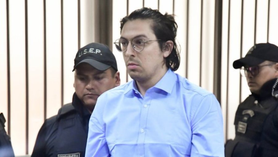 Corte de Antofagasta dicta arresto domiciliario nocturno para Daniel Andrade, fundador de Democracia Viva