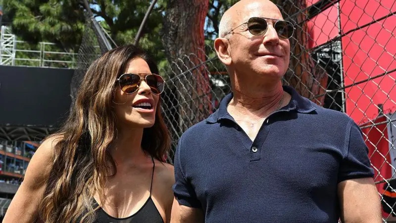 Protestas en Venecia forzaron al multimillonario Jeff Bezos a cambiar el lugar de su fastuoso casamiento