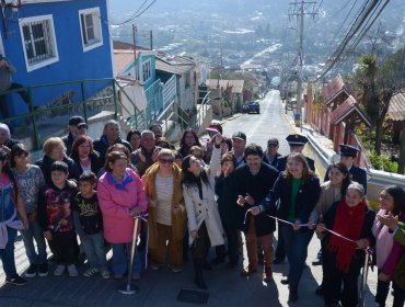 Tras 19 años de espera, vecinos de Chorrillos ven inaugurada obra vial clave para Viña
