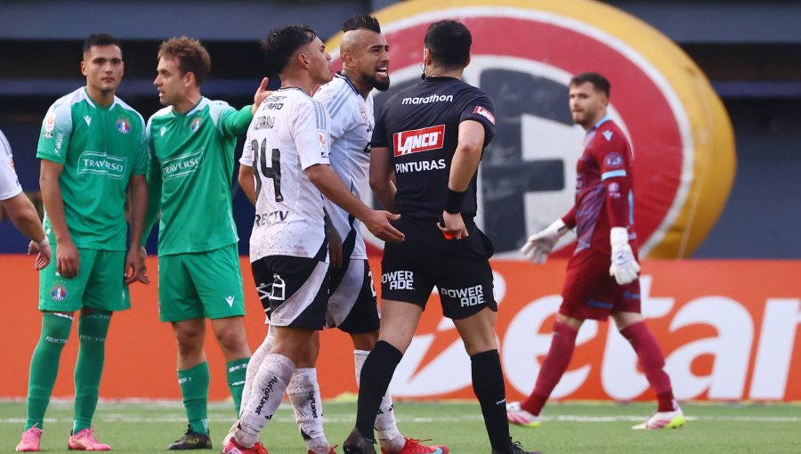 Vidal también se podría perder el clásico ante Universidad de Chile por su expulsión en partido con Audax