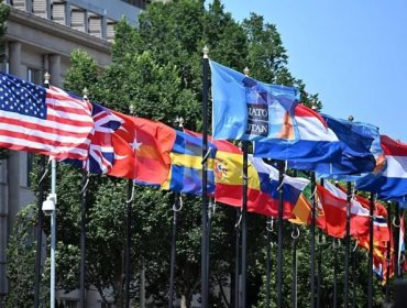 Por qué la cumbre de la OTAN en Países Bajos puede ser "la más importante desde el fin de la Guerra Fría"