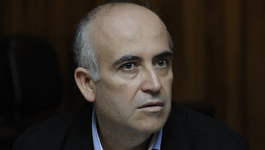 Mauricio Viñambres respalda a Carolina Tohá de cara a Primaria oficialista: "Encarna la experiencia de líderes como Lagos y Bachelet"