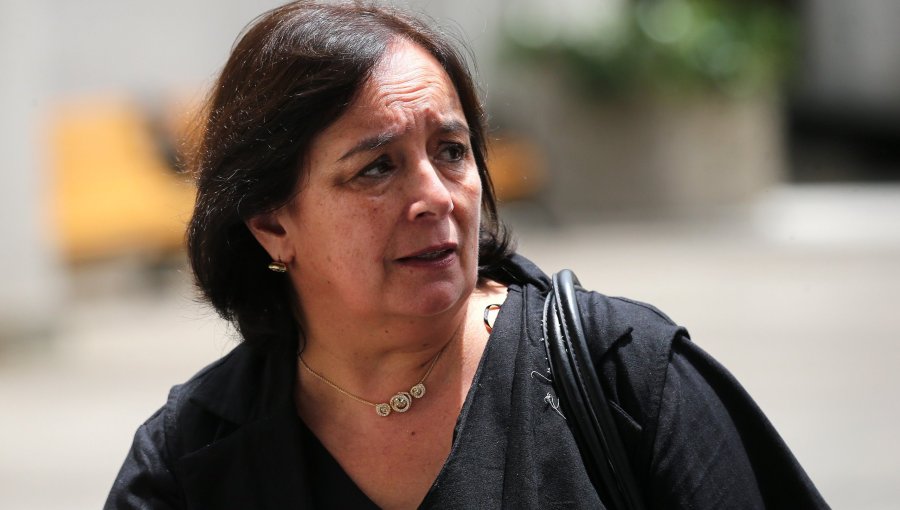 Senadora Aravena se desmarca de los Kast: cuestiona rol de Felipe en Araucanía, desecha opción de José Antonio y respalda a Matthei