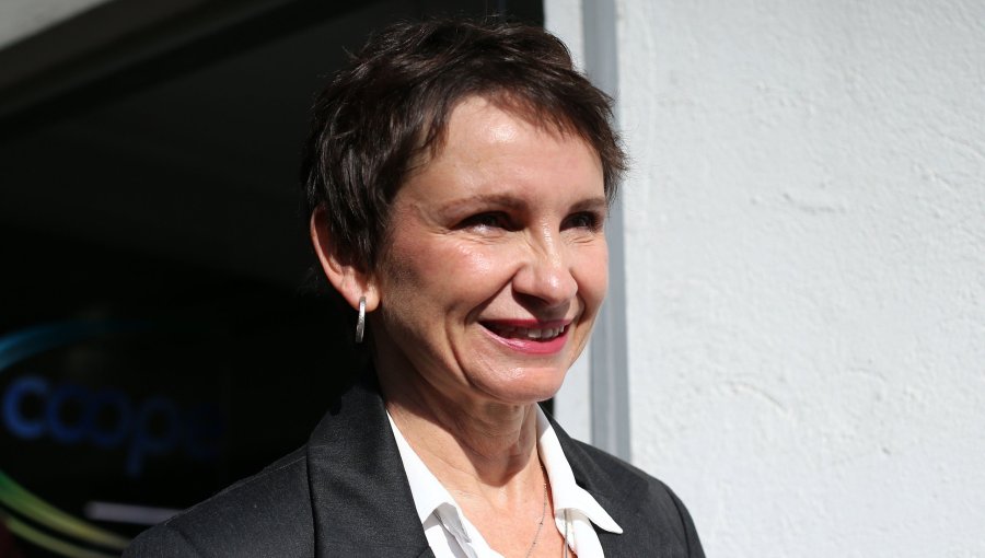 Carolina Tohá revela que si gana la primaria está dispuesta a buscar apoyos "incluso en la centroderecha"