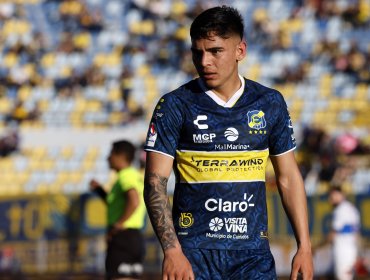 Joan Cruz cambiaría de aires en el mercado de invierno ante su opaco presente en Everton