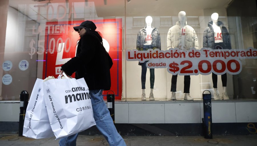 Corona cerrará de forma definitiva en julio y hará masivo remate de productos "a 5 lucas"