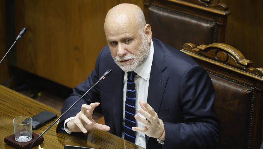 Ministro Elizalde asegura que sumario de Contraloría contra Monsalve "se adoptó antes de acoger la renuncia"