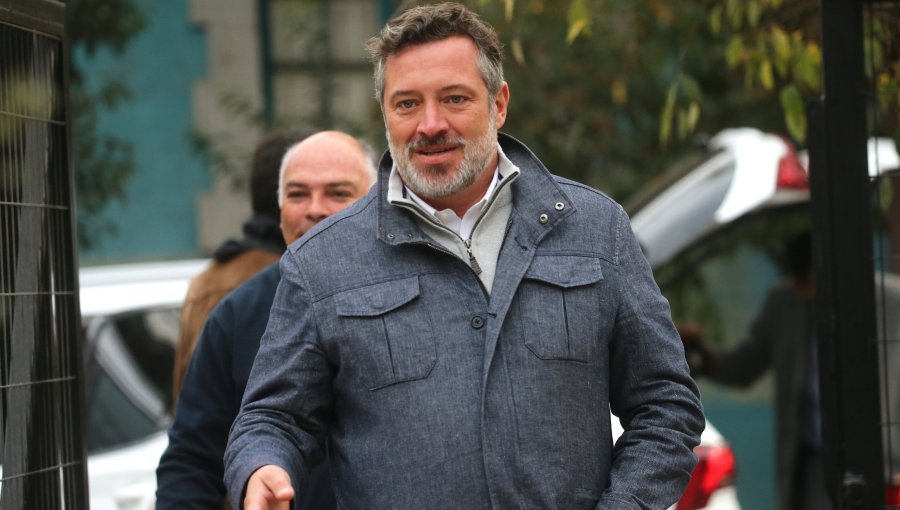 Alcalde Sichel apuesta por el triunfo de Tohá en la Primaria para que se enfrente a Matthei en las presidenciales