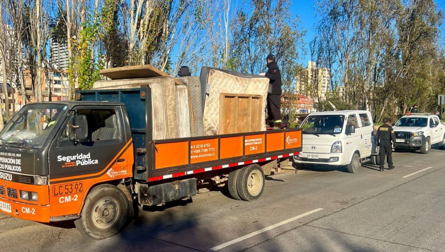 Operativos municipales han permitido retirar más de 8 mil rucos y carpas en Viña del Mar