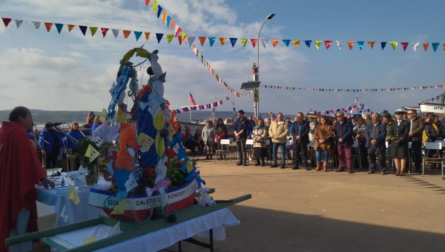 Una verdadera fiesta se vivió en Caleta Pichicuy: Festividad de San Pedro estuvo lleno de bailes y un recuerdo a desaparecidos de Lancha Bruma