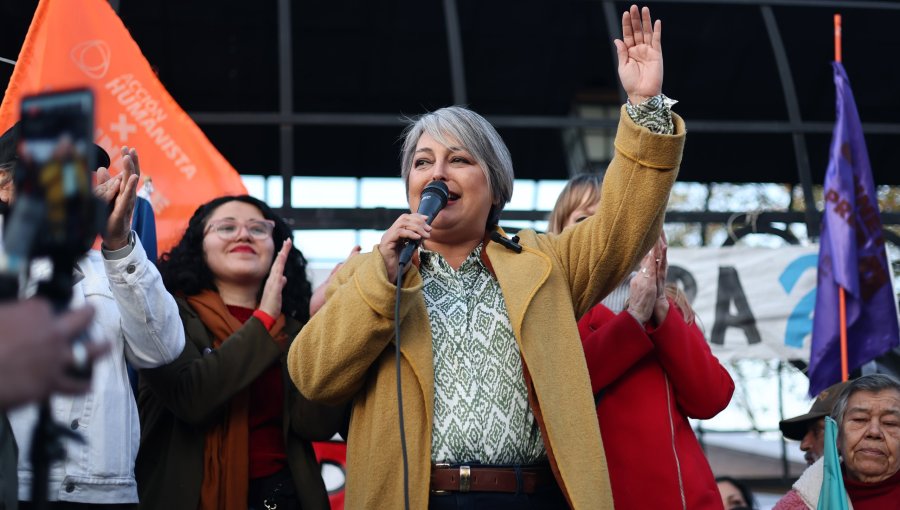 La hora de Jeannette Jara: el ascenso de la ex dirigenta sindical que desde el Ministerio del Trabajo se consolidó como la líder oficialista