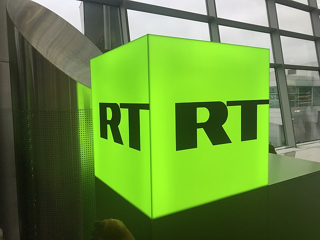 Canal 13 presenta una denuncia ante el CNTV contra Telecanal por ceder su señal a la cadena rusa RT