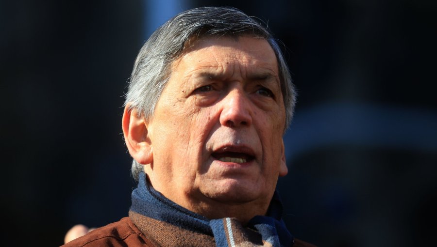 Presidente del PC y participación de Jadue en campaña de Jara tras triunfo en Primaria: "Tiene la misma obligación que el resto"