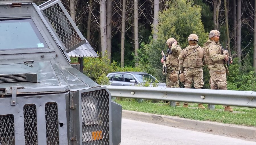 Un trabajador herido de bala y otro lesionado por golpes deja ataque incendiario en sector rural de Ercilla