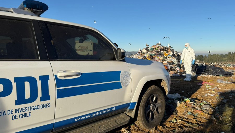 Hallan cadáver en camión de basura que descargaba en relleno sanitario de Valparaíso