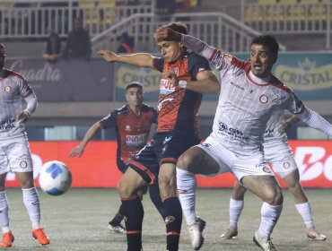 D. Limache desiste de denunciar a U. La Calera por infracción a la "ley Almirón": "Los puntos se ganan en cancha"