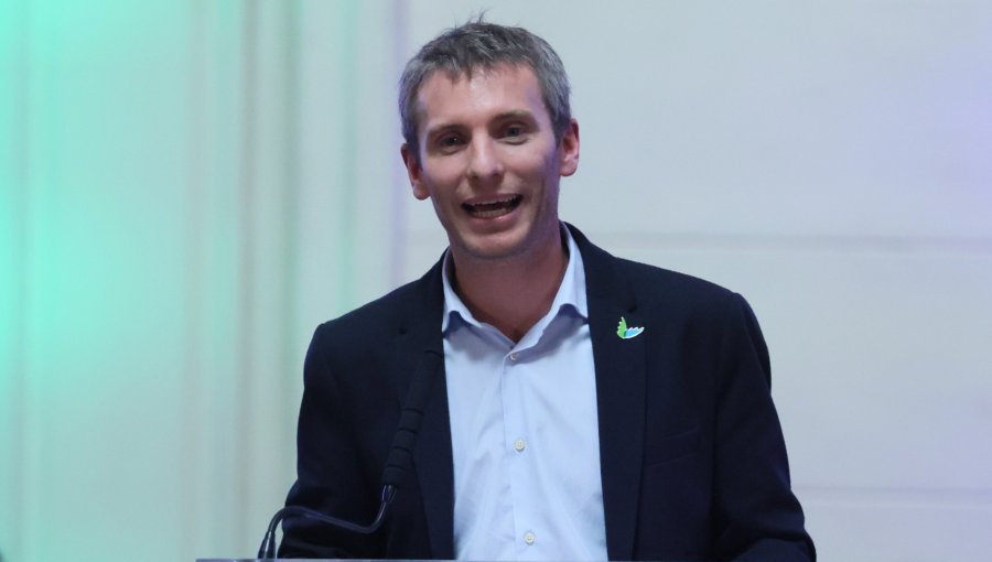 Presidente de Evópoli califica de "ciencia ficción" los rumores sobre eventual bajada de Matthei de la carrera a La Moneda