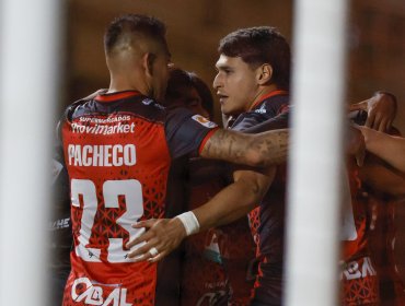 D. Limache goleó a Cobreloa para sellar su paso a cuartos de final de la Copa Chile
