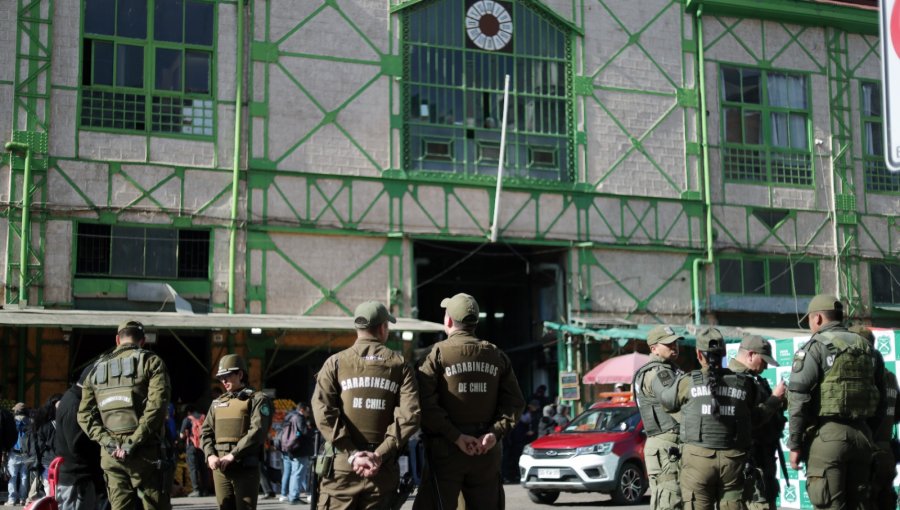 45 personas han sido detenidas tras implementación de ordenanza municipal que regula sector del Mercado Cardonal de Valparaíso
