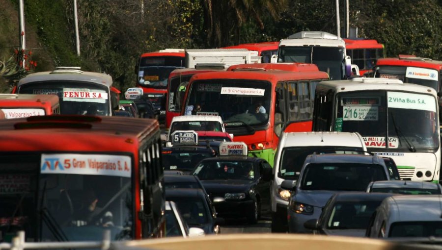 Licitación del transporte con freno de mano: un tercio de las micros actuales seguirá siete años más en las calles del Gran Valparaíso