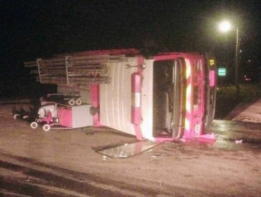 Camión de Bomberos protagoniza impresionante accidente de tránsito en Zapallar