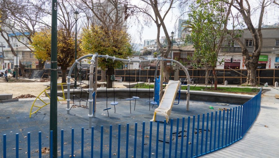 90% de avance registran obras de mejoramiento de la plaza Forestal de Viña del Mar