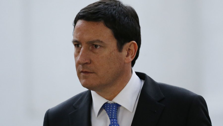 Presidente de Republicanos llama a la derecha a trabajar unidos para "rescatar a Chile" de un gobierno de Jara