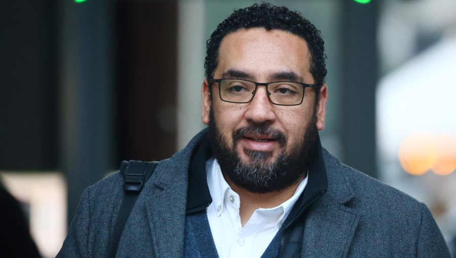 Piden citar a la Cámara al ministro de Educación por miles de becas de alimentación que no se han entregado a universitarios