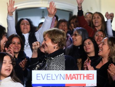 Evelyn Matthei anuncia plan para generar 800 mil empleos en su paso por La Araucanía