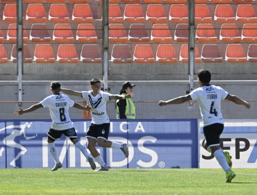 Santiago Morning venció en el epílogo a Cobreloa y salió de zona de descenso