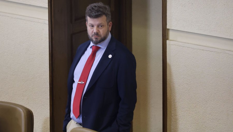 Bancada PS presentará requerimiento de destitución contra Johannes Kaiser tras dichos sobre golpe de Estado
