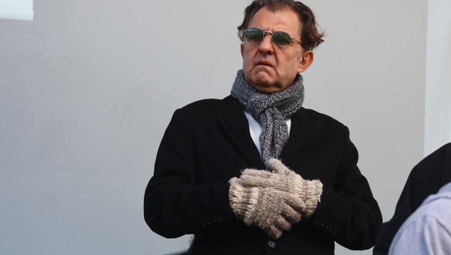 Aníbal Mosa negó que Colo-Colo haya recibido ofertas por algún jugador en medio de la ola de rumores