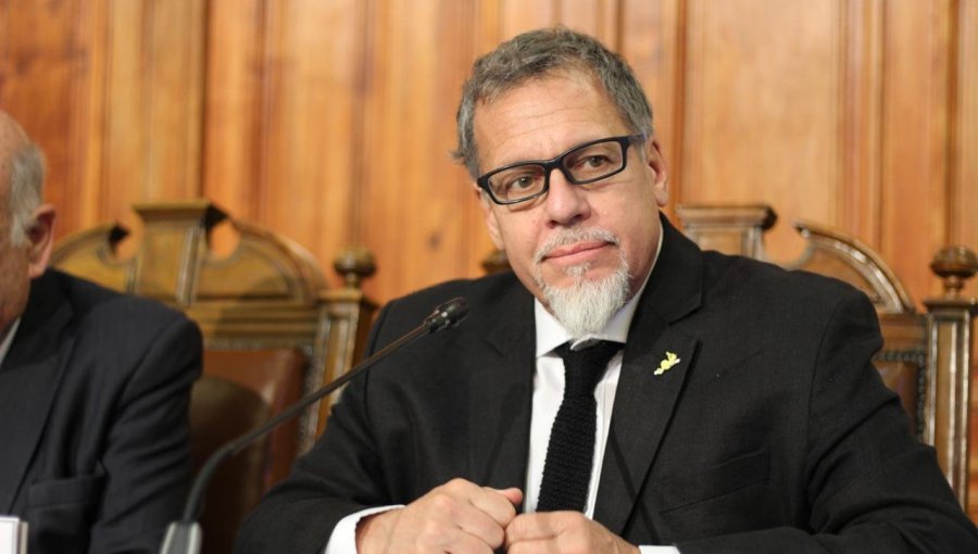 Lagos Weber valora proyecto que regula las sociedades anónimas deportivas y respalda separación de la Federación de la ANFP