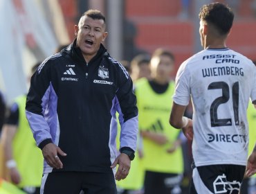Exdirector técnico de Colo-Colo criticó duramente a Jorge Almirón tras derrota ante UC: "Cada vez estamos peor"
