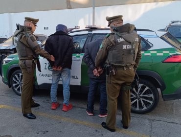 Detienen a dos delincuentes que robaron un local comercial en Viña del Mar: Ambos registran antecedentes penales