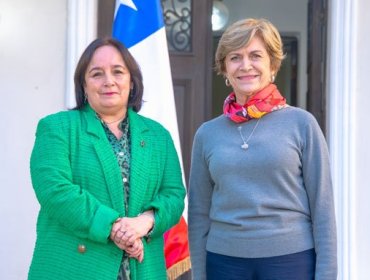 Senadora Aravena entrega su respaldo a Evelyn Matthei a más de dos meses de su renuncia al Partido Republicano