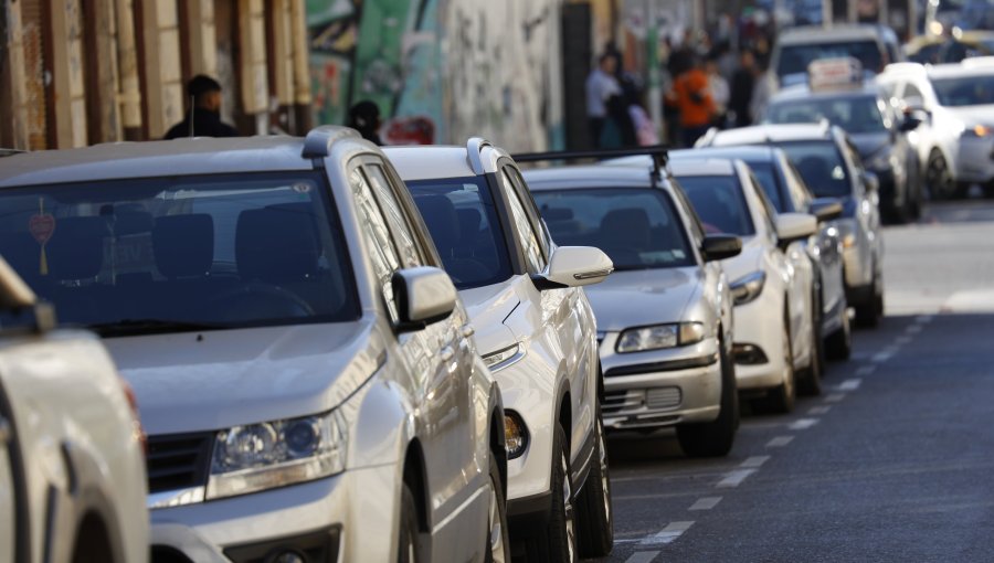 Comisión de Seguridad Ciudadana comenzó el análisis de proyecto que impone cárcel o multa a cuidadores de autos ilegales