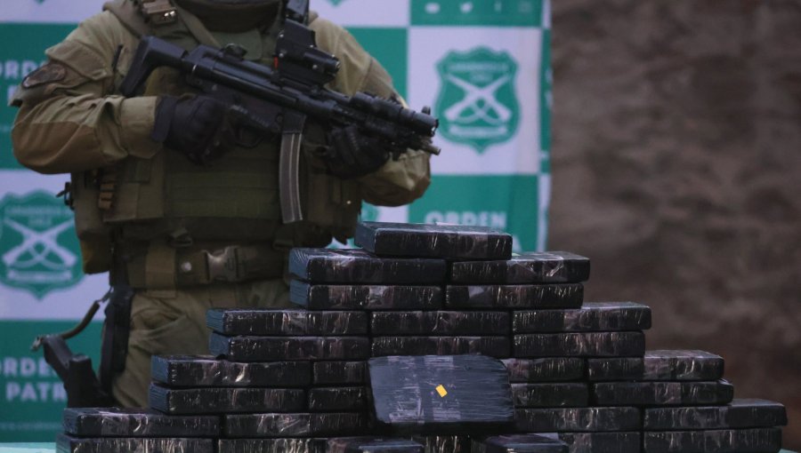 Fiscal afirma que exsuboficiales del Ejército hicieron al menos 10 envíos de drogas y que operaban desde el 2024
