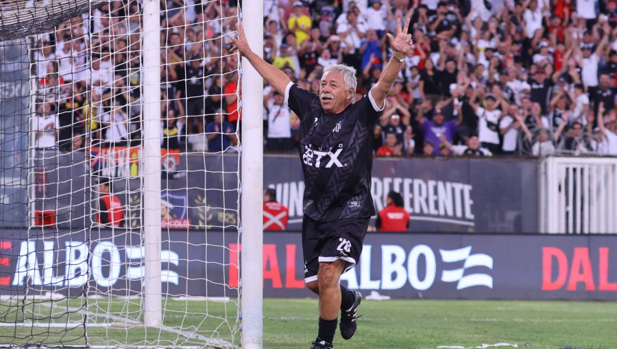 Caszely dice que Colo-Colo "tocó fondo" contra la UC y afirma que fue "el peor partido" que ha visto del club