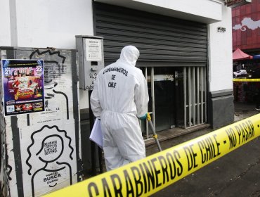 Dúo armado asalta local del Barrio Puerto de Valparaíso y roba recaudación de dos días