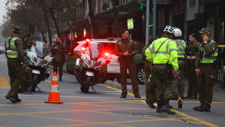 Carabinero fue atropellado en medio de persecución por el centro de Santiago: tres extranjeros fueron detenidos