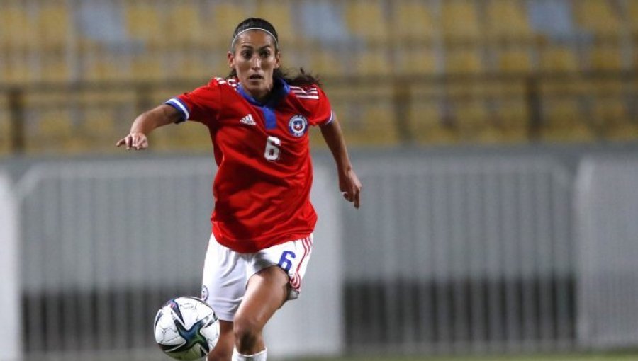 Volante de la Roja femenina:"Tenemos toda la ilusión de clasificar a los Juegos Olímpicos"