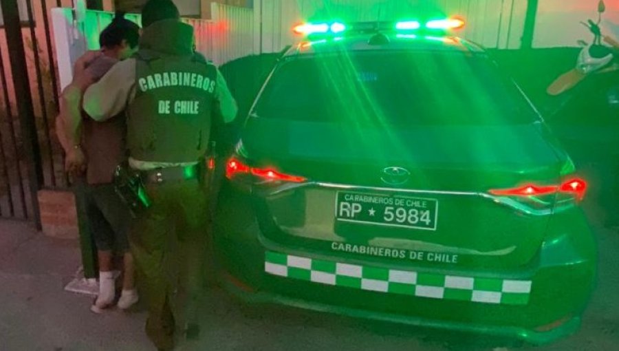 Controles vehiculares permiten detener a dos peligrosos delincuentes en La Cruz: uno mantenía dos órdenes de captura vigentes