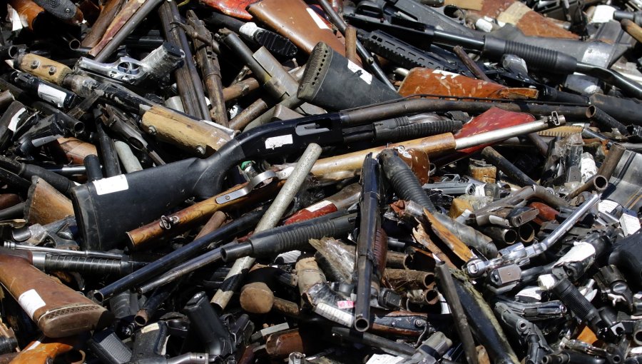 Carabineros ha decomisado y destruido un 34% más de armas que el año pasado
