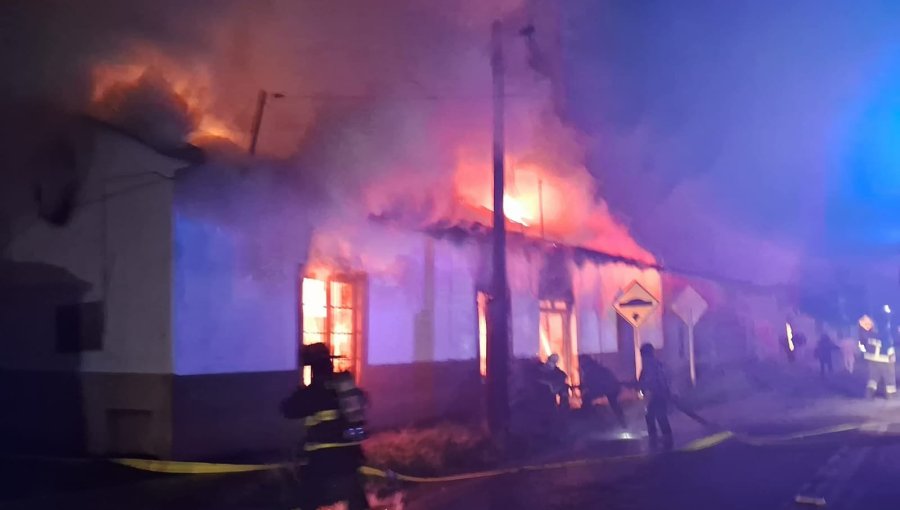 Encuentran a una persona sin vida al interior de una vivienda incendiada en Santa María