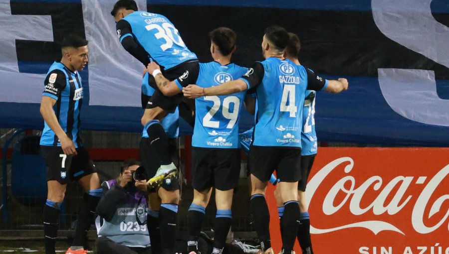 Huachipato avanzó a cuartos de final de la Copa Chile tras doblegar a D. Concepción