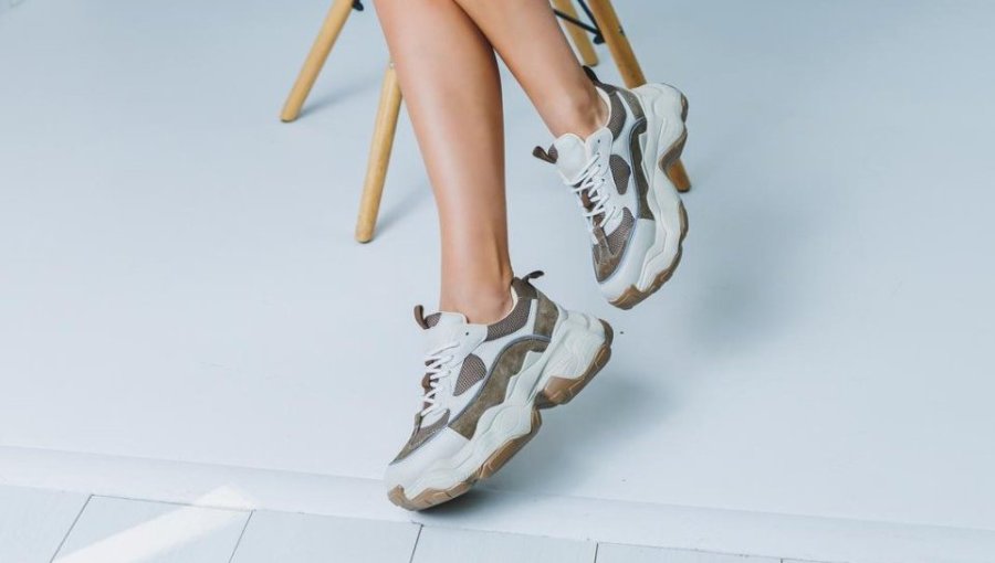 Zapatillas casuales que puedes usar para trabajar