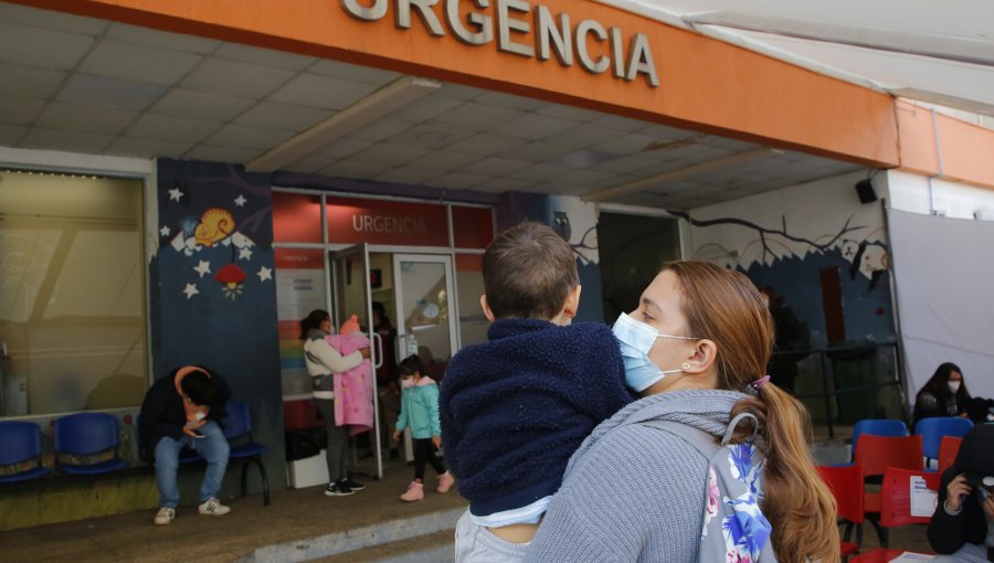 Sincicial se mantiene como virus predominante: Minsal hizo un llamado a estar atentos con menores de un año